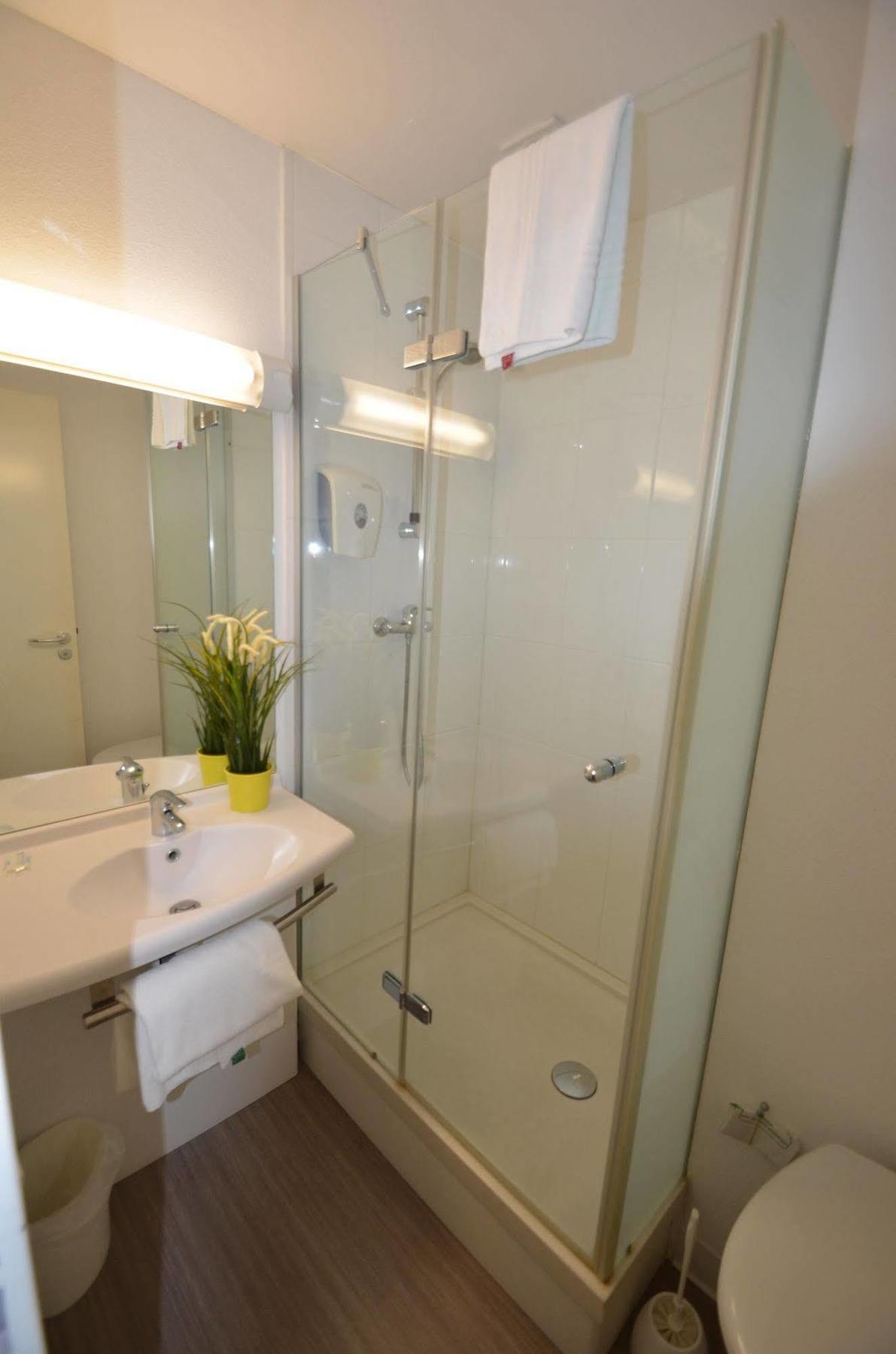 Pauseome Apparthotel Caen Exteriér fotografie
