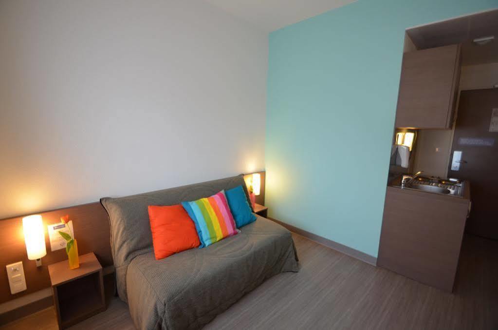 Pauseome Apparthotel Caen Exteriér fotografie